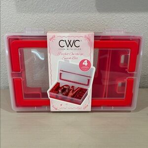 NWT: LOVE Snack Box Set